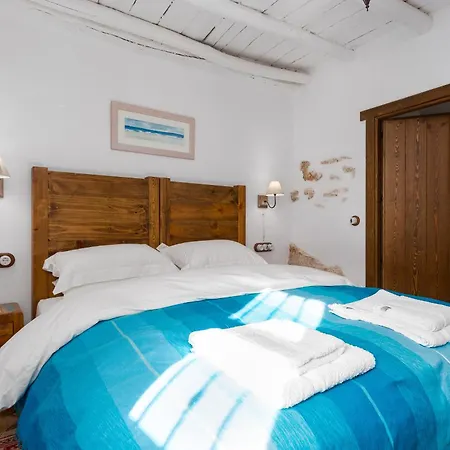 Casa Higueras Bed & Breakfast