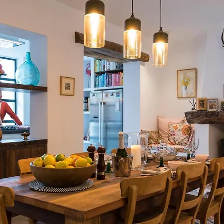 Casa Higueras Bed & Breakfast