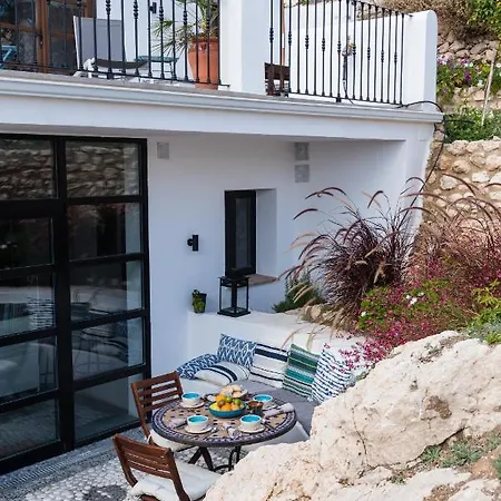 Casa Higueras Bed & Breakfast *